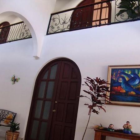 Executive Managua Hotel Bagian luar foto