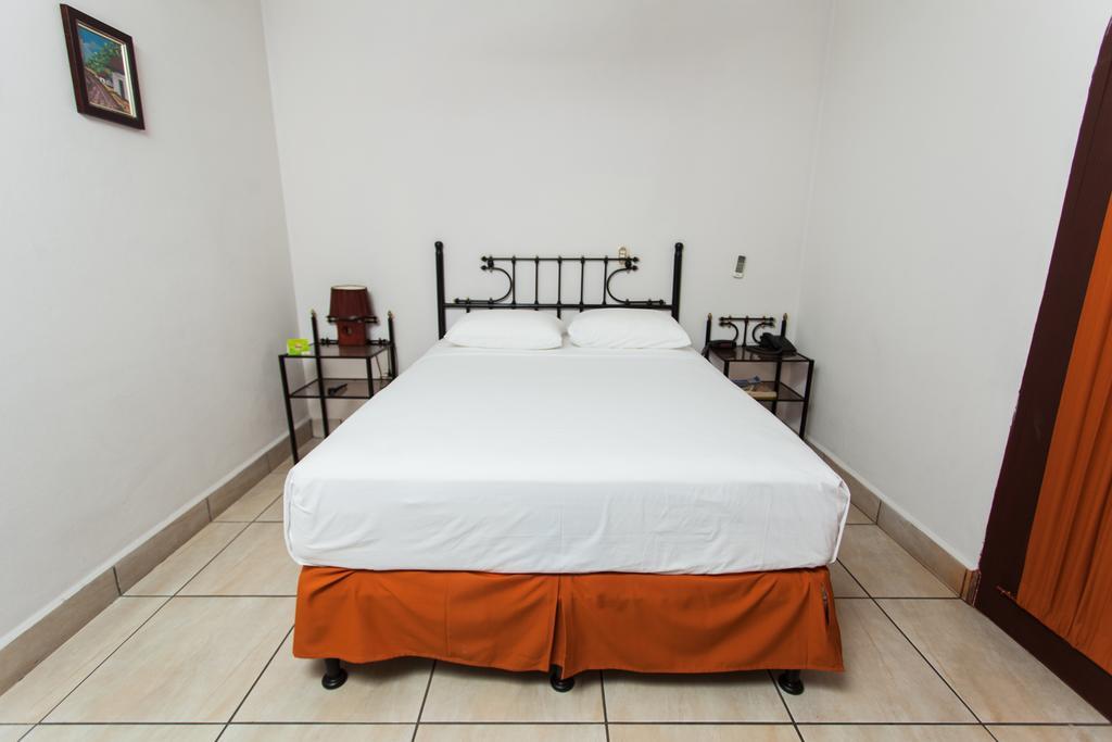 Executive Managua Hotel Ruang foto